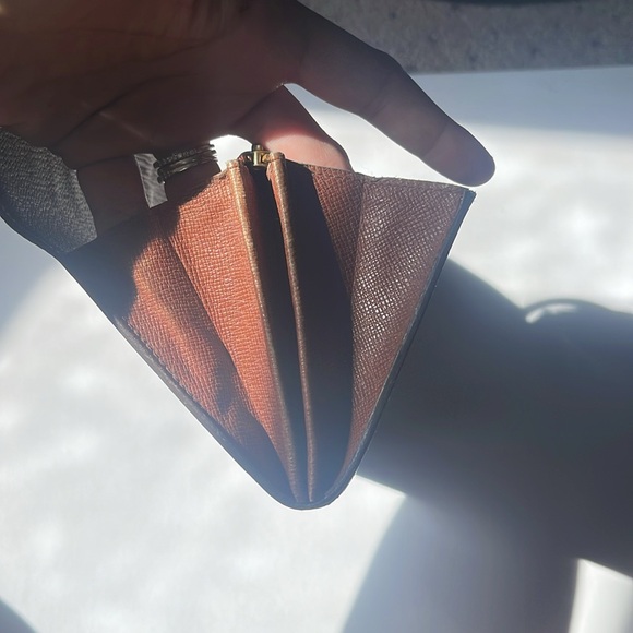 Louis Vuitton Sarah Wallet - Picture 7 of 9